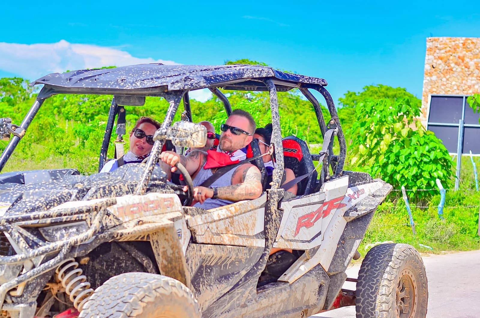 Buggy y ATV en Punta Cana: off-road y cenote 2